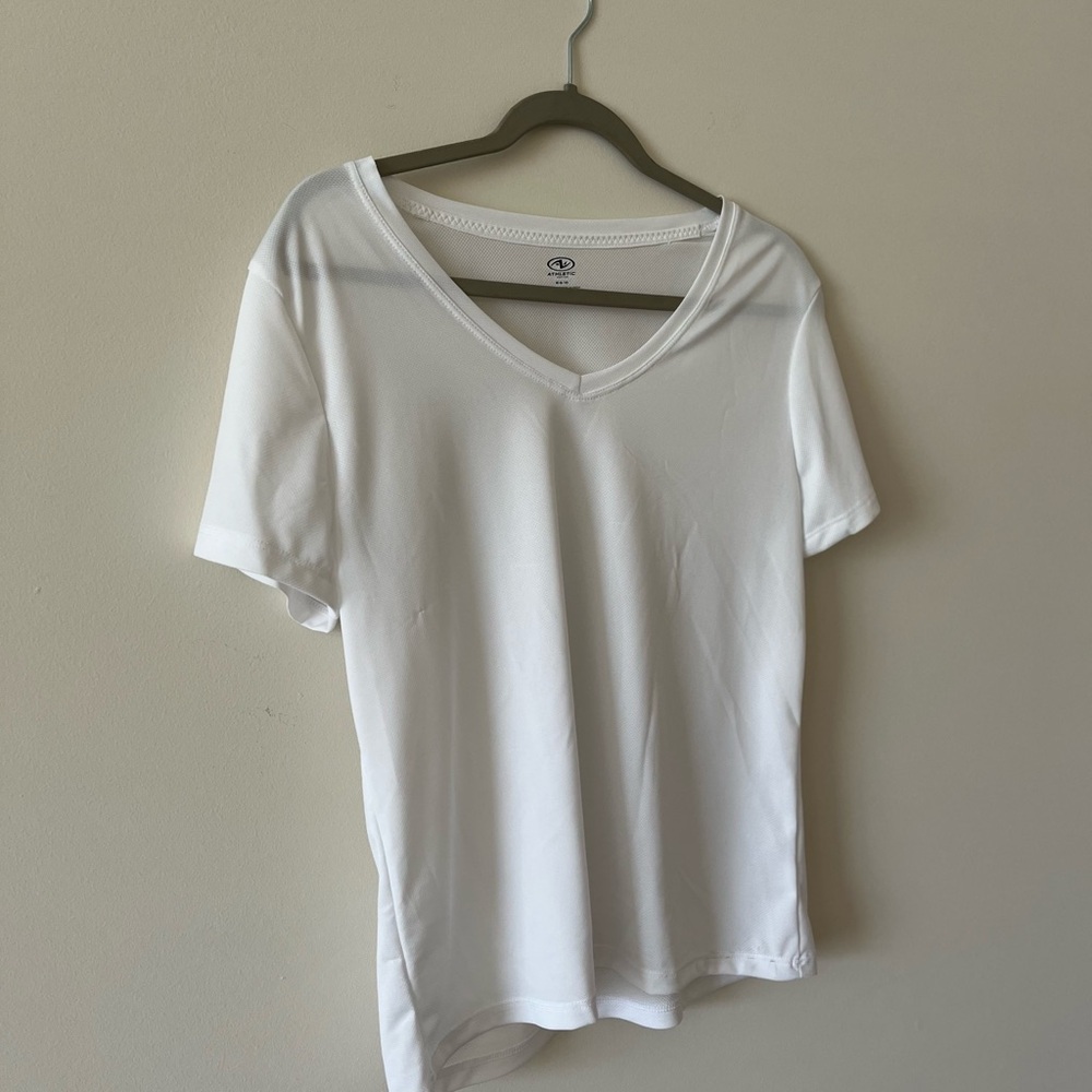 Athletic Works Women's White Short Sleeve V-Neck Tee